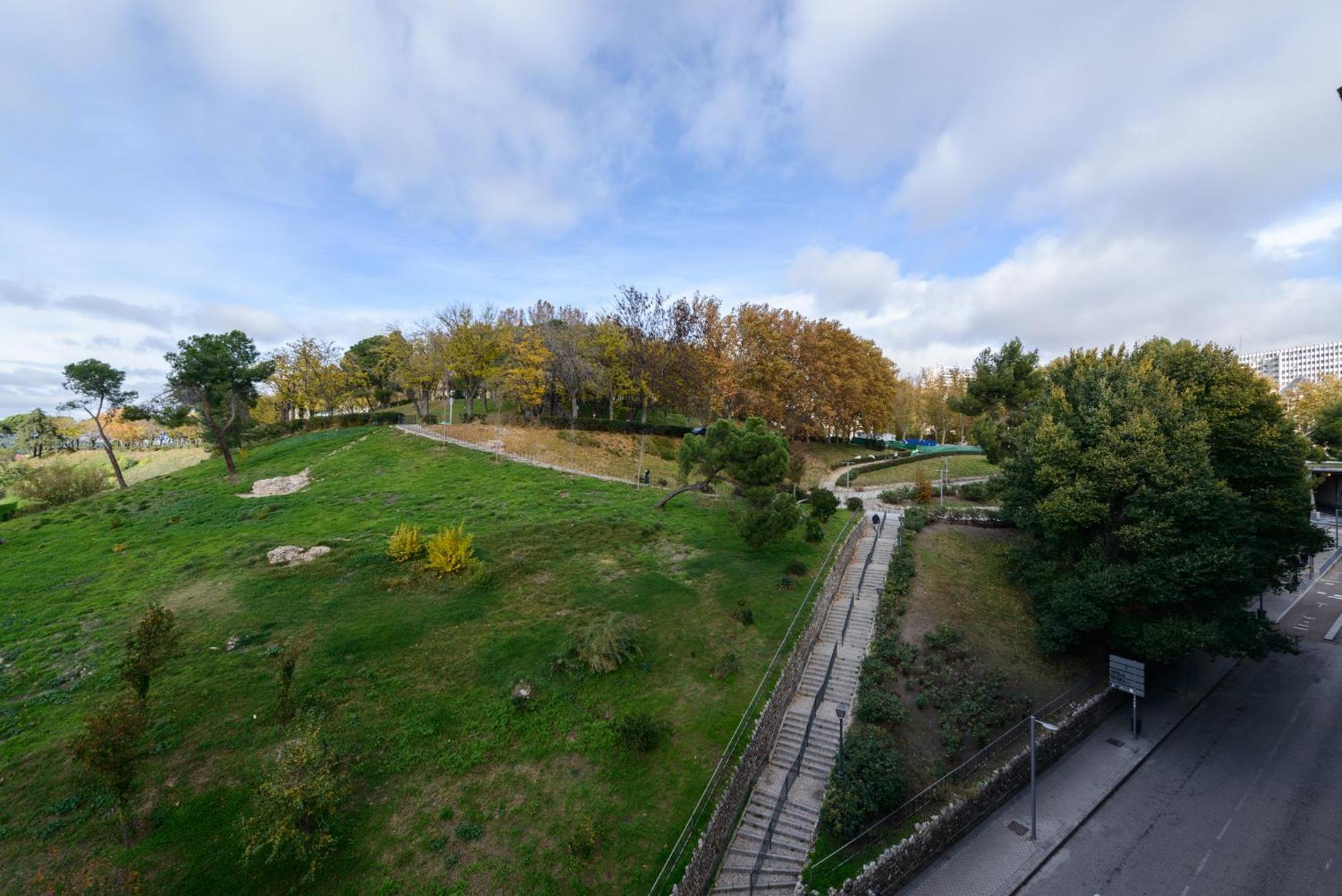 Apartament Amplio Piso En Madrid Centro Con Vistas Al Templo De Debod Zewnętrze zdjęcie