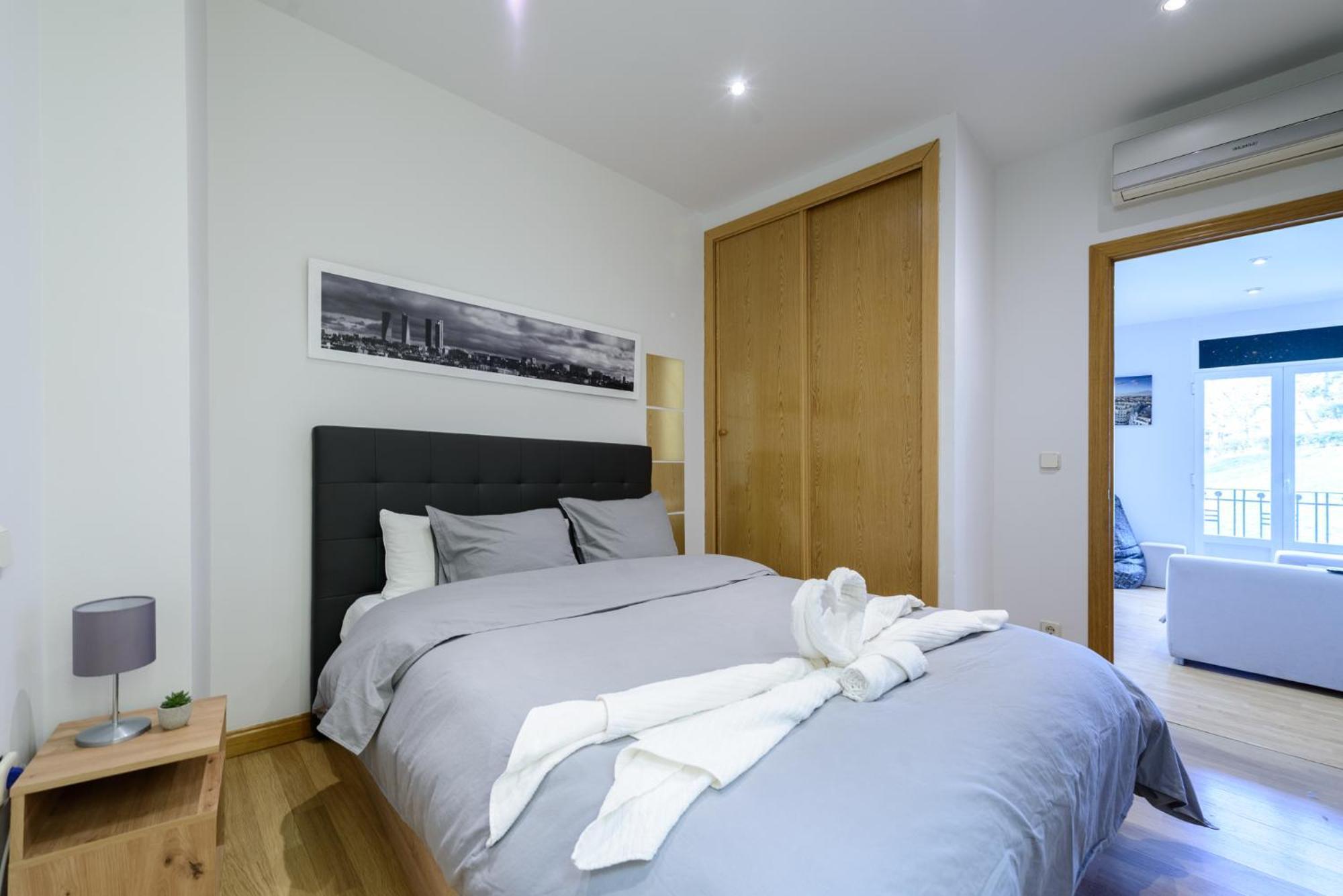 Apartament Amplio Piso En Madrid Centro Con Vistas Al Templo De Debod Zewnętrze zdjęcie